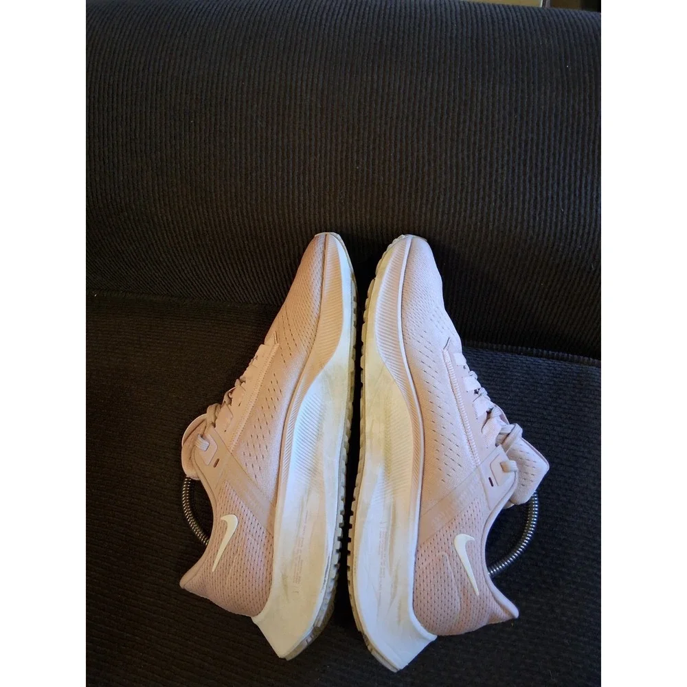 Nike Shoes Womens 10 Pink‎ White Air Zoom Pegasus 38 Running CW7358-601 Sneakers